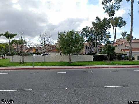 Seastar Dr, Huntington Beach, CA 92648