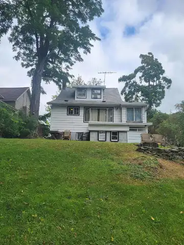 Elm, OCONOMOWOC, WI 53066