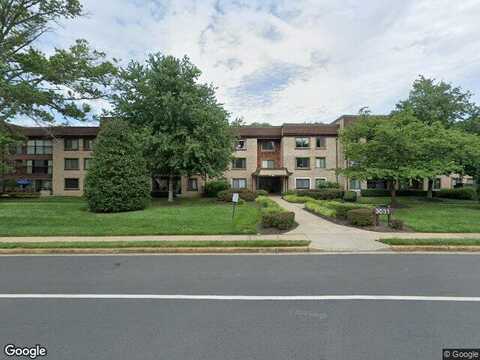 Borge St, Oakton, VA 22124