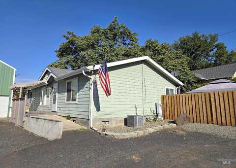 10Th, CLARKSTON, WA 99403