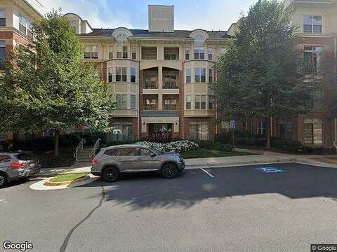 Stratford House Pl, Reston, VA 20190