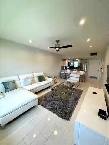 Ne 7Th Ave, Boca Raton, FL 33487