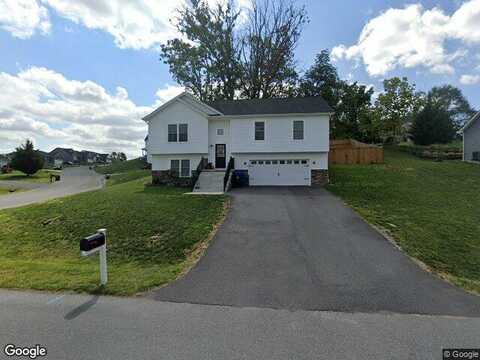 Capri, WAYNESBORO, PA 17268