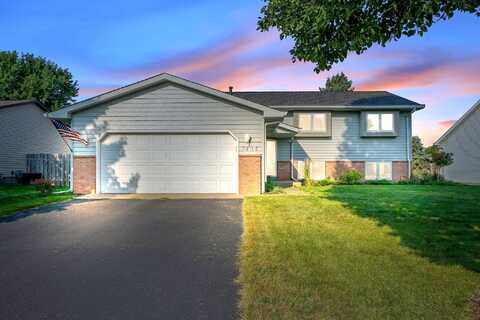 Jocelyn, COTTAGE GROVE, MN 55016