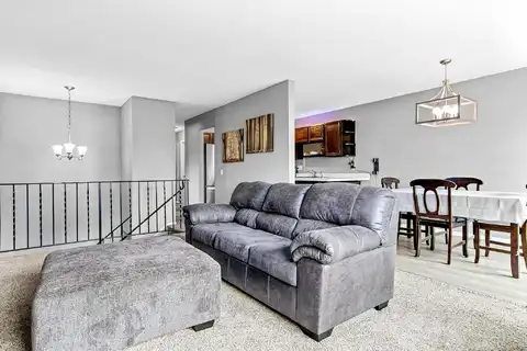 Portland, BURNSVILLE, MN 55337