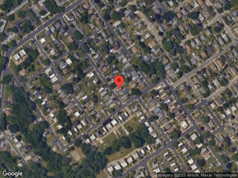 Blythe Ave, Drexel Hill, PA 19026