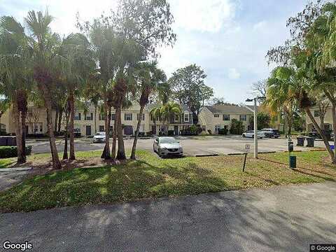 Old Englishtown, WELLINGTON, FL 33414