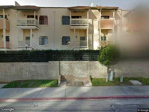 Towne Centre Dr, San Diego, CA 92121