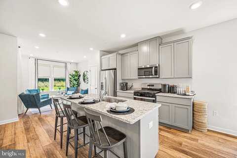 Clayton, COOPERSBURG, PA 18036