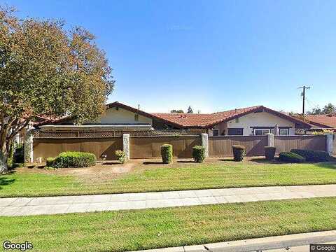 N Maroa Ave, Fresno, CA 93704