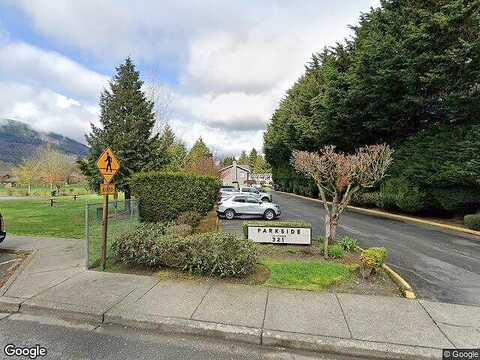 Se Orchard Dr, North Bend, WA 98045
