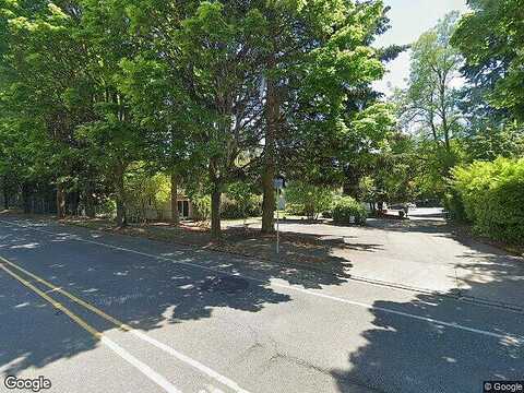 Ne 130Th Way, Kirkland, WA 98034