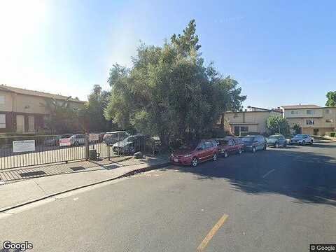 Lennox Ave, Van Nuys, CA 91405