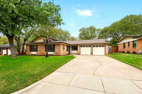 Stonegate Drive, Bedford, TX 76022
