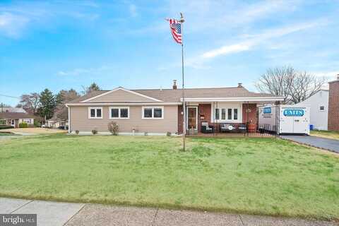 N Bent Ln, ASTON, PA 19014