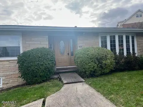Oak, ALTOONA, PA 16601