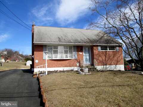 N Church St, BALLY, PA 19503