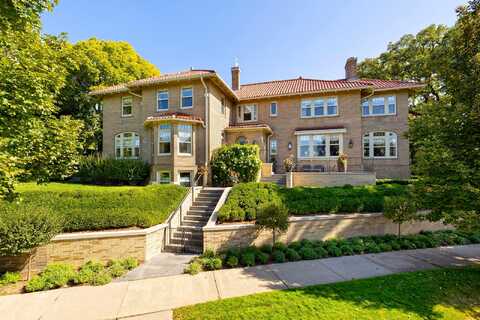 E Lake Of The Isles Parkway, Minneapolis, MN 55405