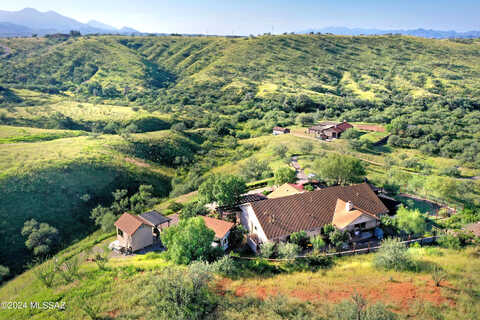 Escalones Court, Patagonia, AZ 85624