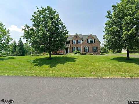 Bergstrom Rd, DOYLESTOWN, PA 18901