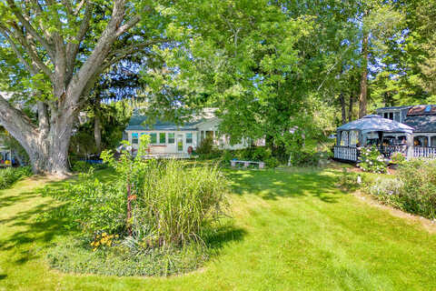 Pretty Lake, DOUSMAN, WI 53118