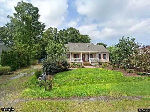 Azalea Rd, Colonial Beach, VA 22443
