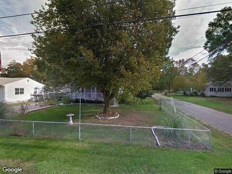 9Th St, Colonial Beach, VA 22443