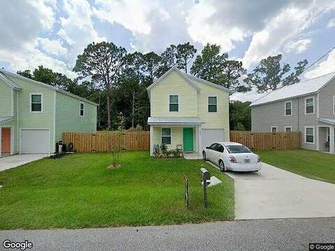 S Woodlawn St, Saint Augustine, FL 32084