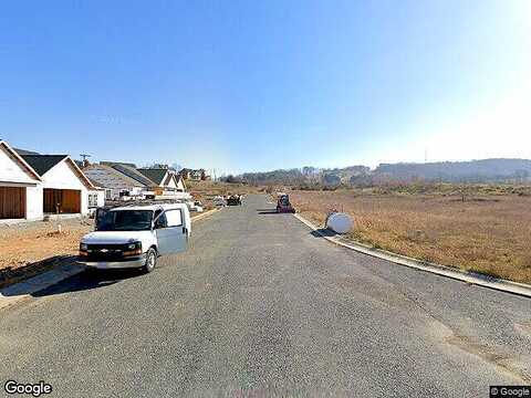 Freemont Cir, Broadway, VA 22815
