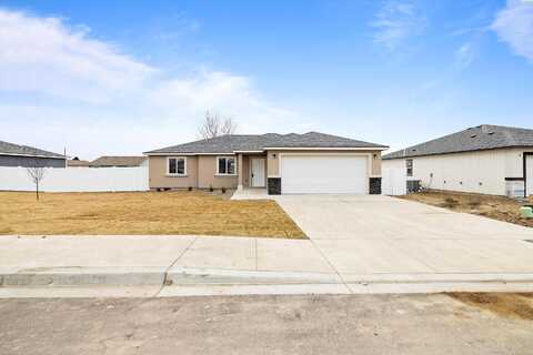 Luli St, Grandview, WA 98930