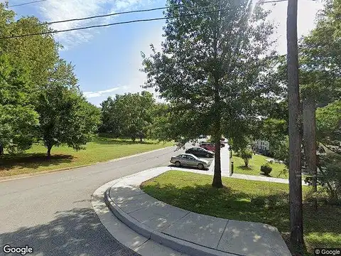 Plant Dr, Appomattox, VA 24522