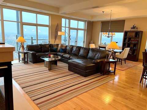 N Franklin Place, Milwaukee, WI 53202
