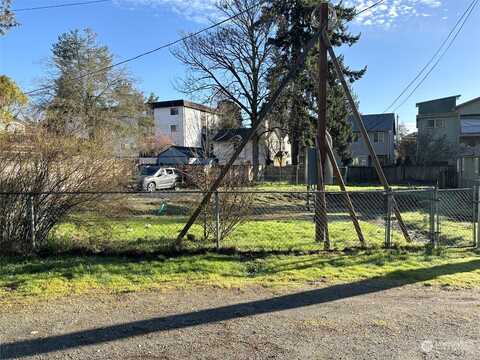 Hiram, SEATTLE, WA 98125