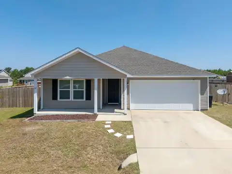 W Lockwood Way Way, DeFuniak Springs, FL 32435