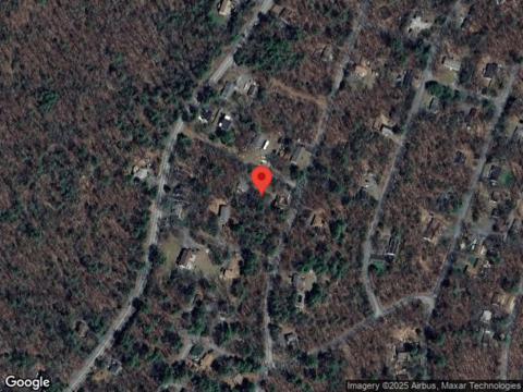 Cottonwood Ln, Dingmans Ferry, PA 18328