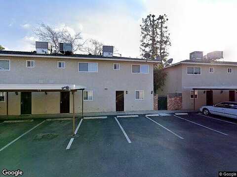 Taylor St #14, Bakersfield, CA 93309