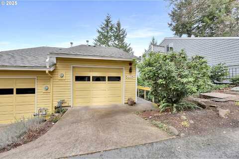 Colony Oaks Dr, Eugene, OR 97405