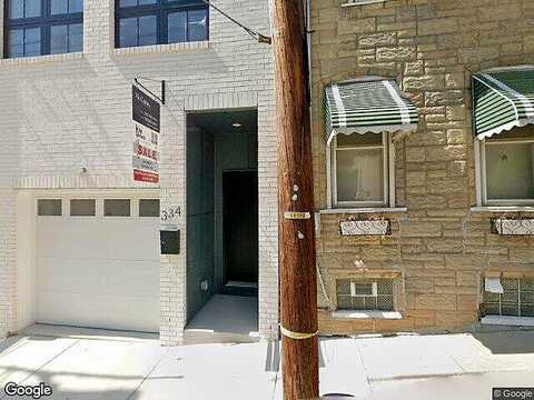 Carson St, Philadelphia, PA 19128