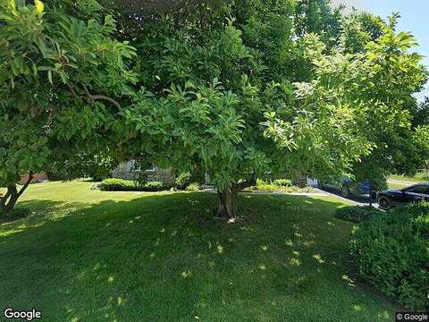 W Woodlawn St, White Hall, PA 18104