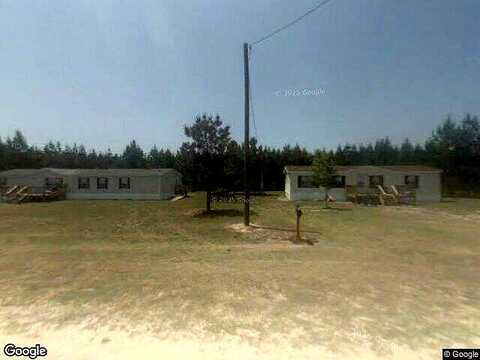 Barn Rd Cir, Jesup, GA 31545