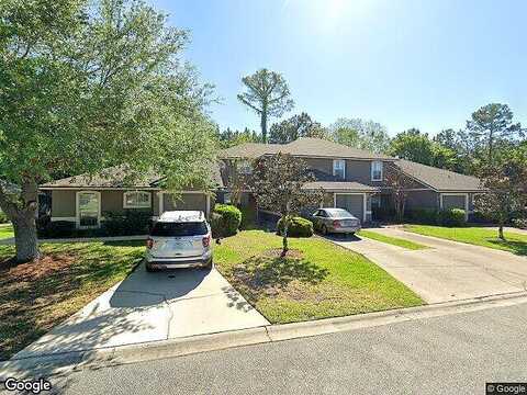 Vineland Cir, Fleming Island, FL 32003