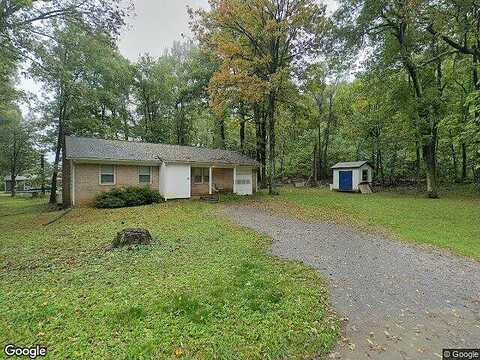 Apache Trail, Chester Gap, VA 22627