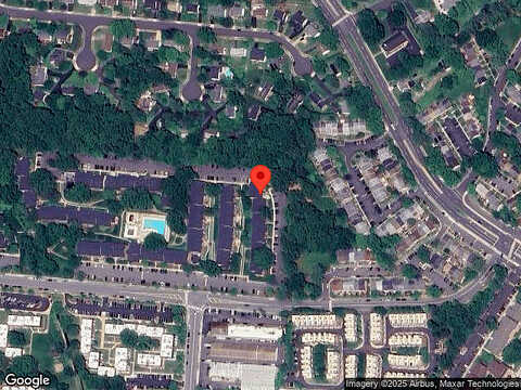 Kings Crown Ct, Unit 101, Fairfax, VA 22031