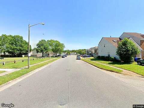 Forest Green Dr, Lorton, VA 22125