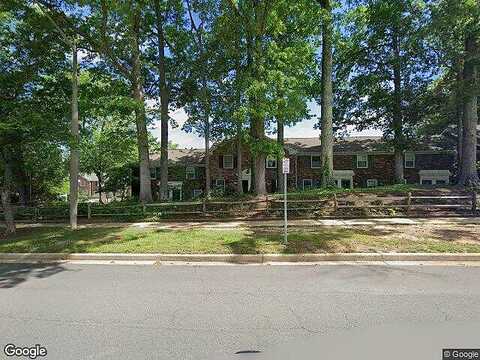 Darlington Ct, Unit 467, Springfield, VA 22152