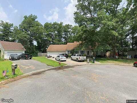White Oaks Ln, Pocomoke City, VA 23356
