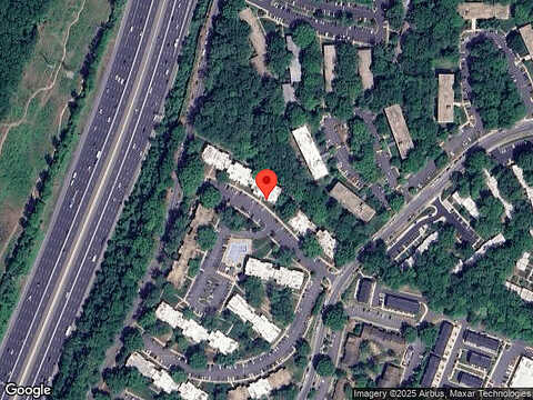 Inverton Rd, Unit T3, Annandale, VA 22003