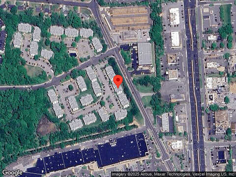 Snowpea Ct, Unit 24, Alexandria, VA 22306