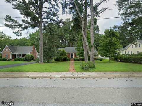 S Broad St, Kenbridge, VA 23970