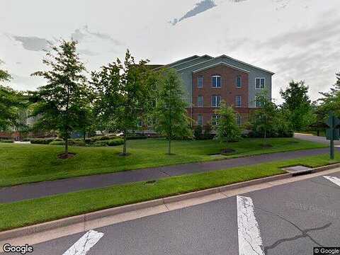 Heritage Hunt Dr, Unit 101, Gainesville, VA 20155